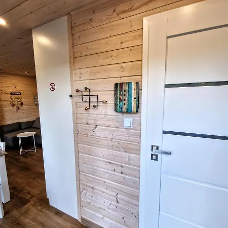 Rote Haus Nr 49 *